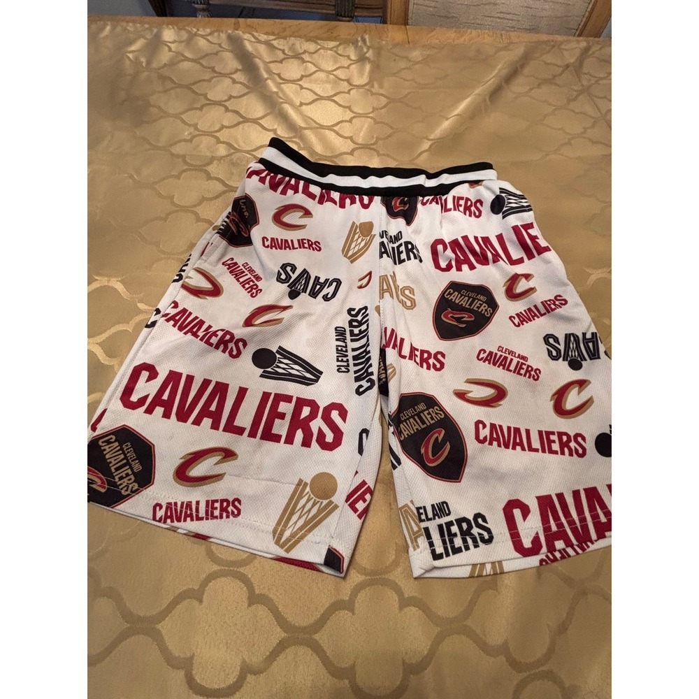 Rare Cleveland Cavaliers Cavs NBA Shorts Large